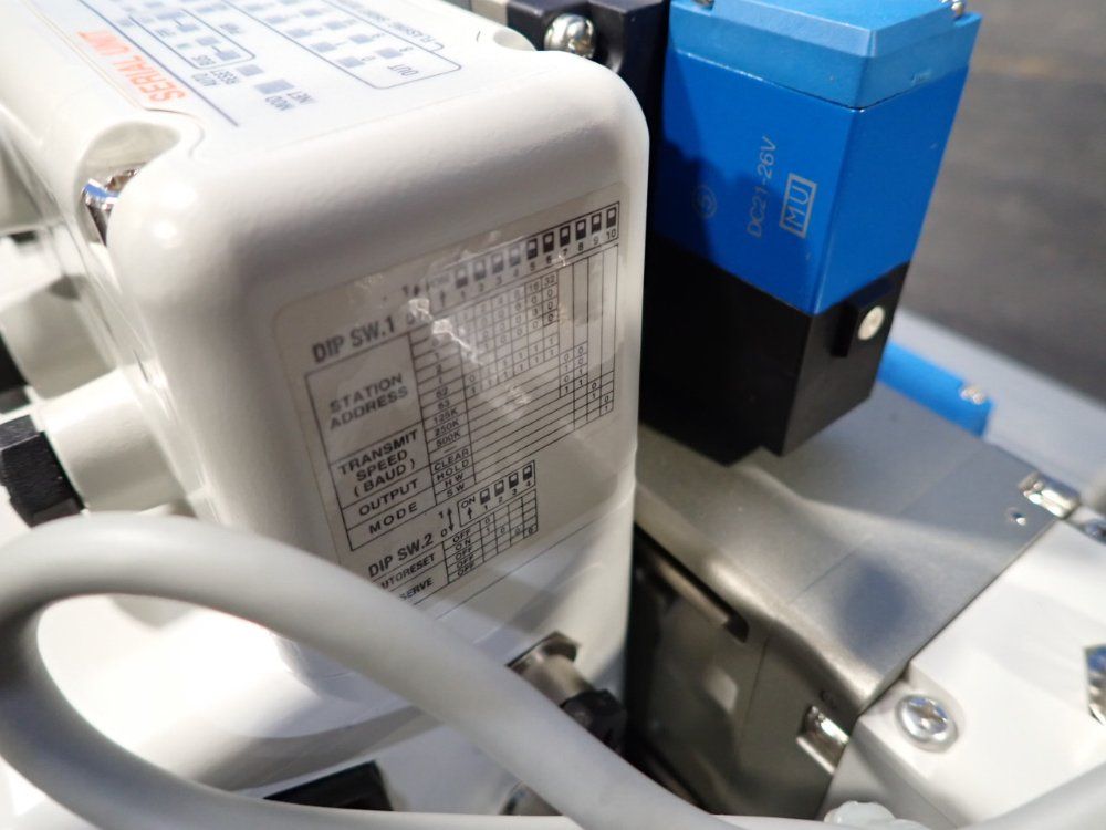 Smc Pneumatic Valve Assembly - Vvs8080-ep