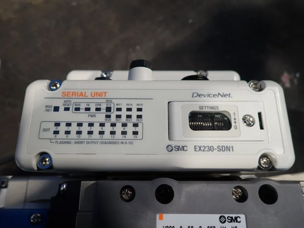 Smc Pneumatic Valve Assembly - Vvs8080-ep