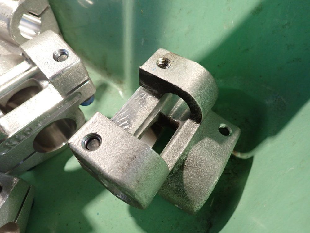 Radius Rods, Cross Clamps
