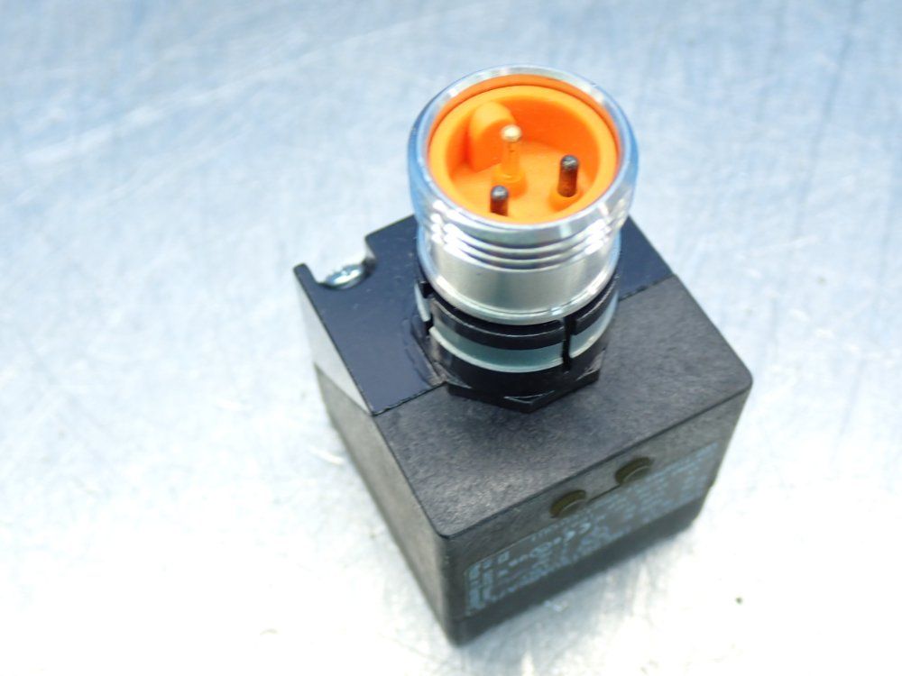 Ifm Inductive Proximity Sensor - Im0033