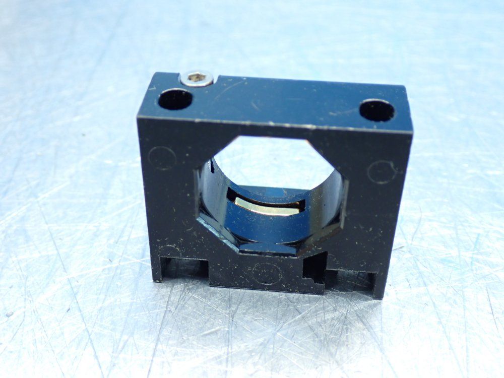 Ifm Inductive Proximity Sensor - Im0033