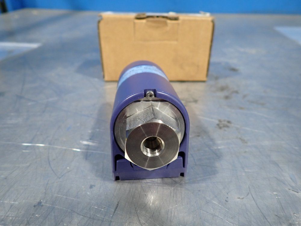 Telemecanique 580 Psi Dual Stage Electronic Pressure Switch - Xml-f010d2039