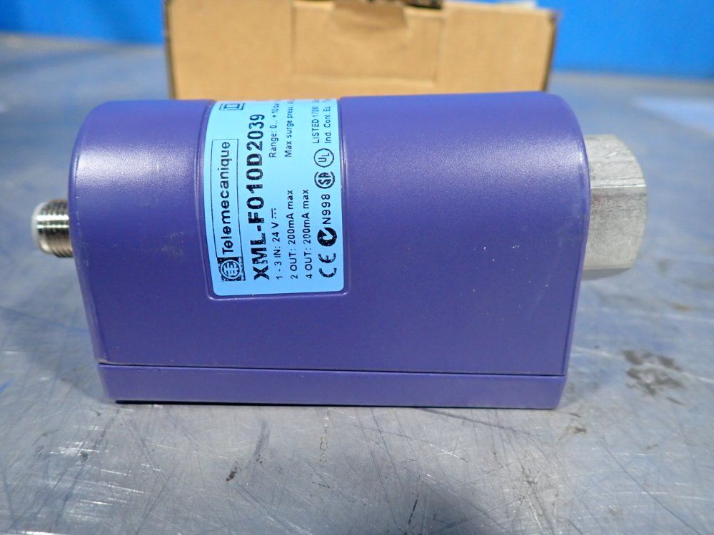 Telemecanique 580 Psi Dual Stage Electronic Pressure Switch - Xml-f010d2039