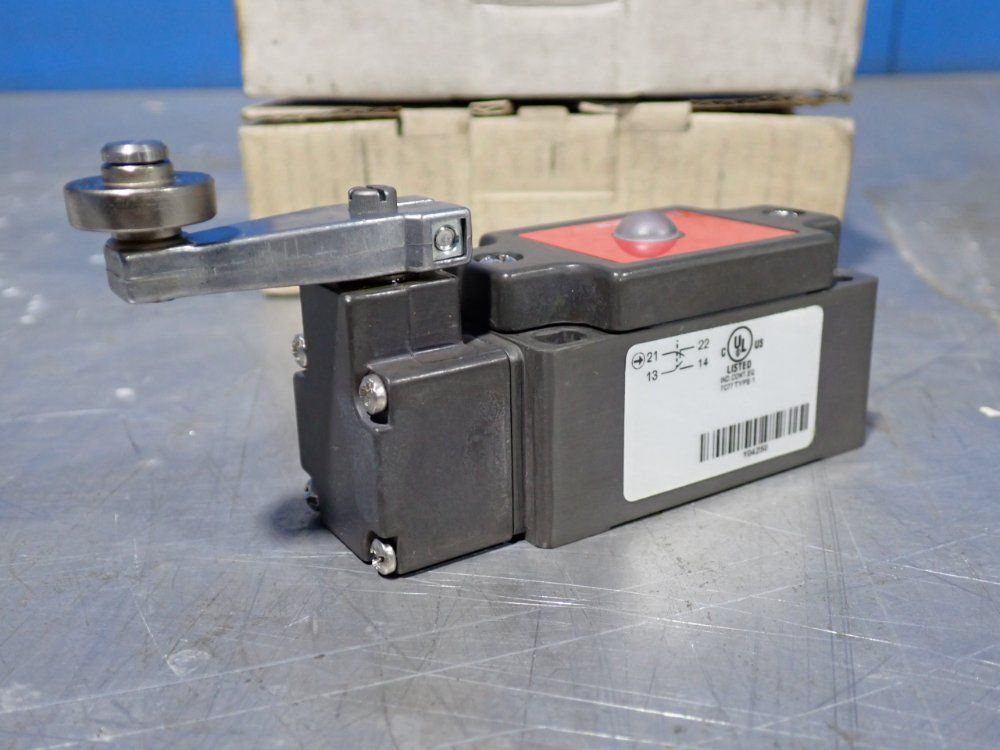 Euchner Safety Switches - Nz1hs-511l060-m