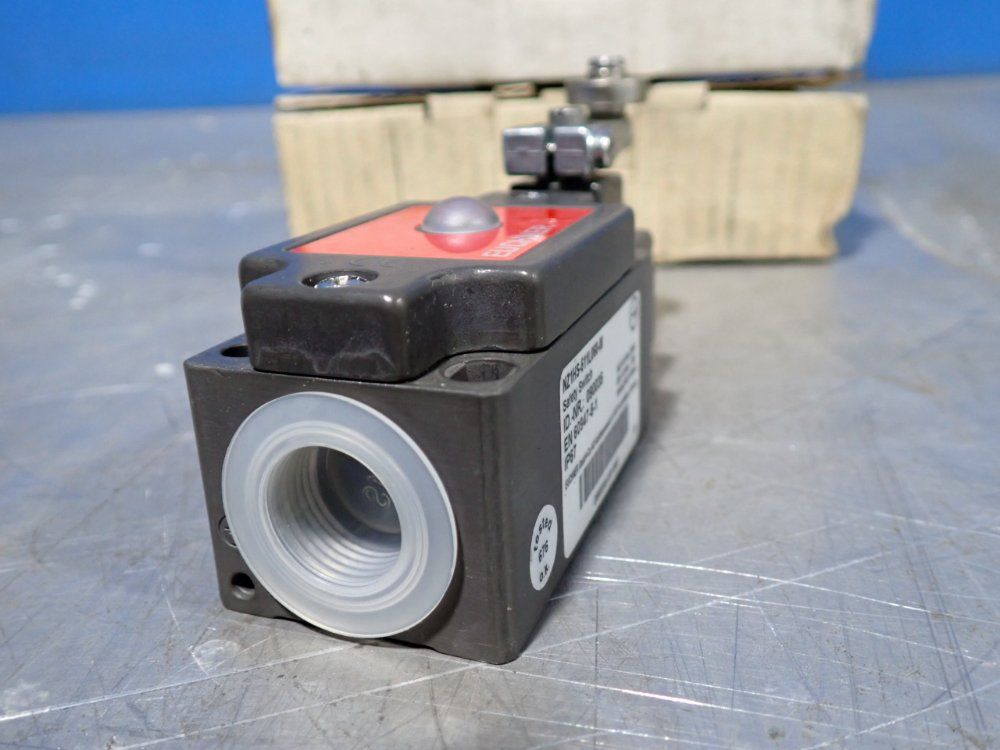 Euchner Safety Switches - Nz1hs-511l060-m