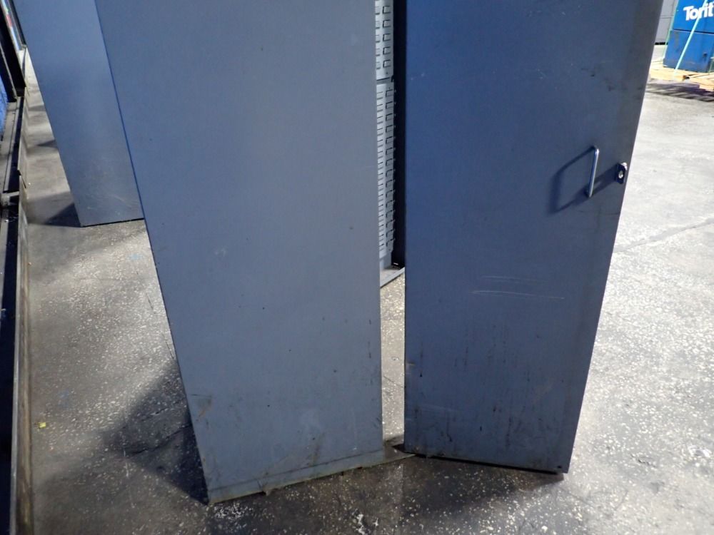 Hardware Cabinet