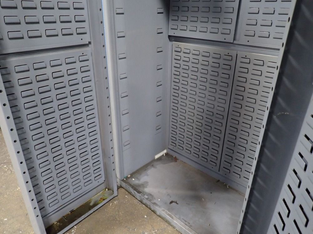 Hardware Cabinet