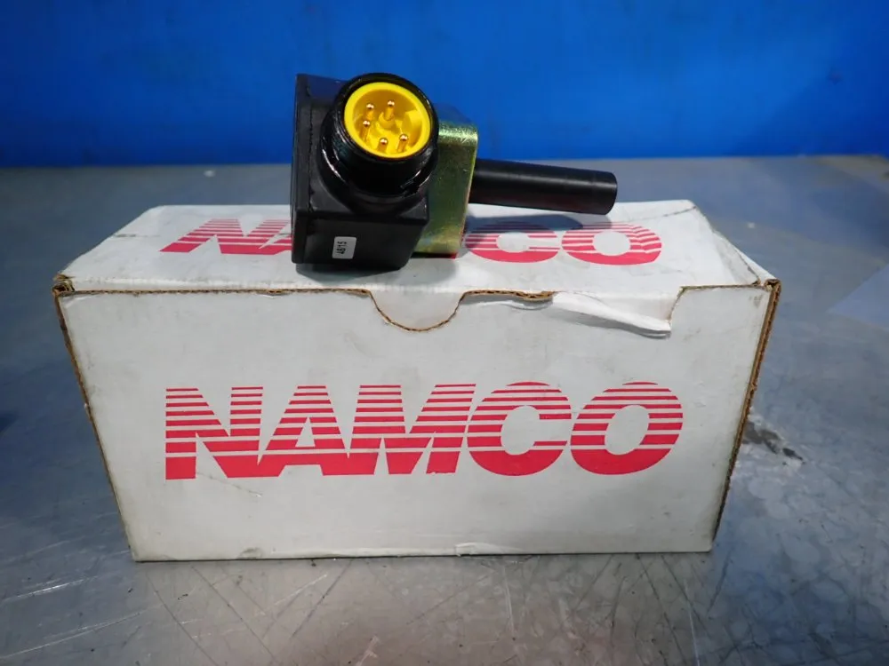 Namco Controls 3000 Psi Cylindicator Proximity Sensors - Ee210-33880