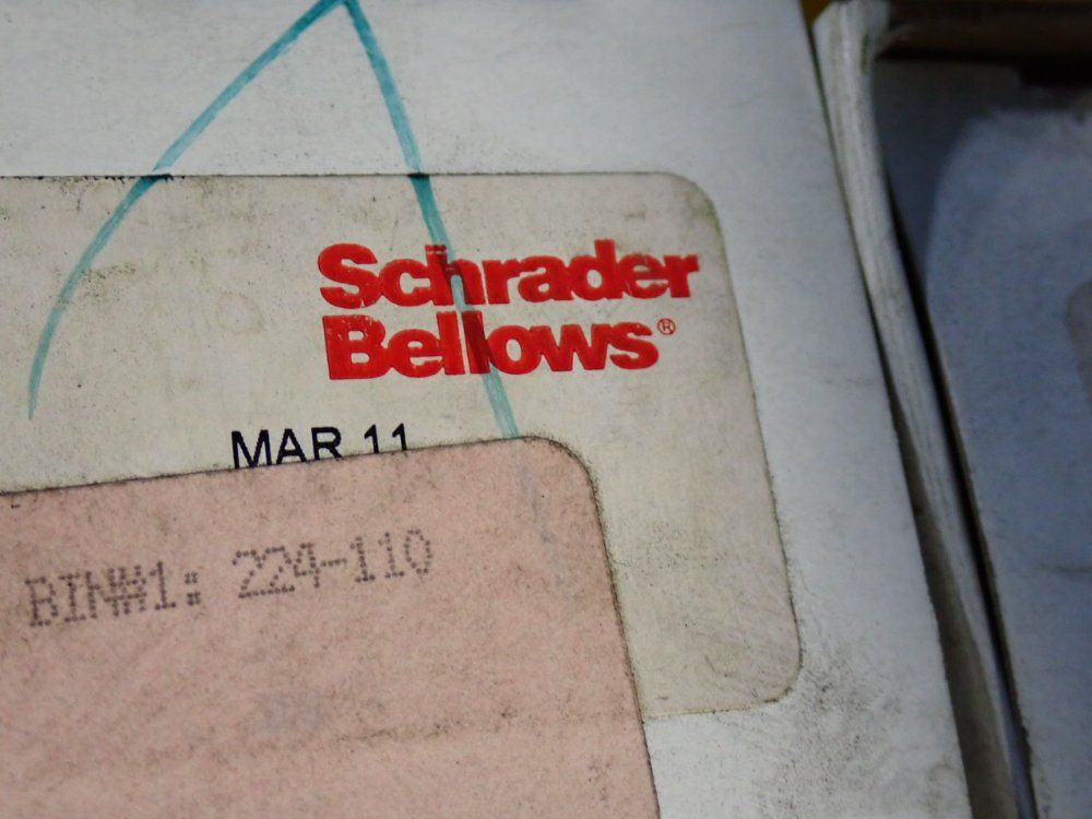 Schrader Bellows Rod Gland Kit - A63210110