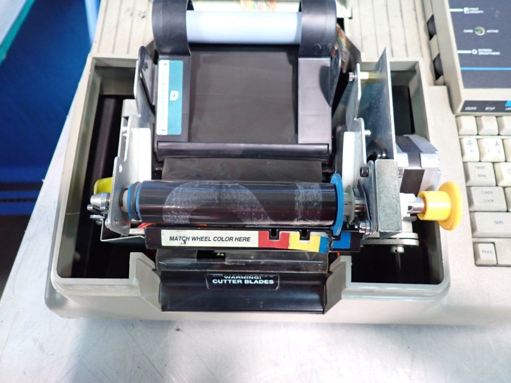 Brady Labelizer Plus Industrial Labeling System - Label And Sign Maker M