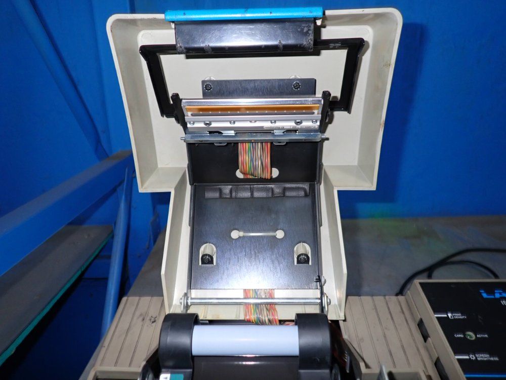 Brady Labelizer Plus Industrial Labeling System - Label And Sign Maker M
