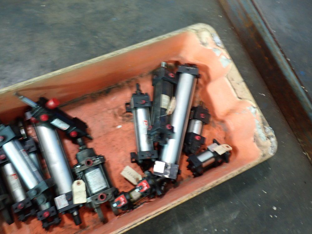 Pneumatic Cylinder Assortment Lot