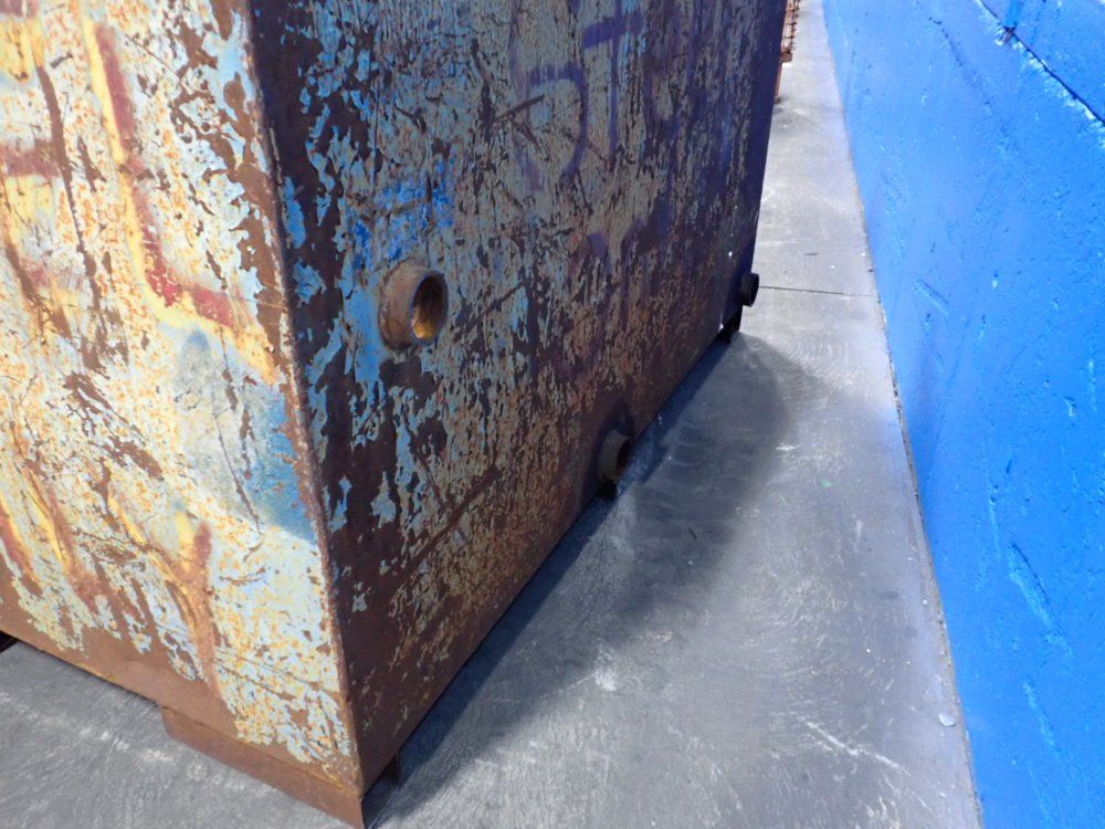 53" X 33" X 35" Metal Tote