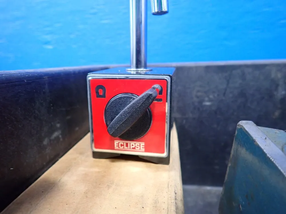 Amflo, Eclipse Magnetic Indication Base W/ Rod Attached