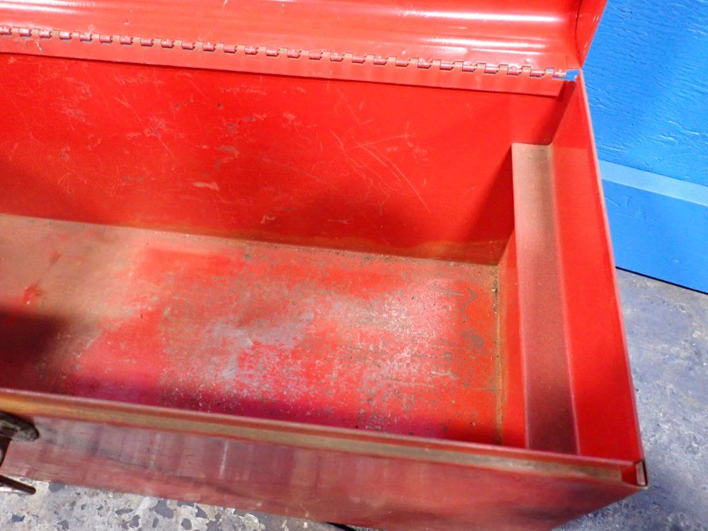 18" X 8 1/2" X 8" Tool Box