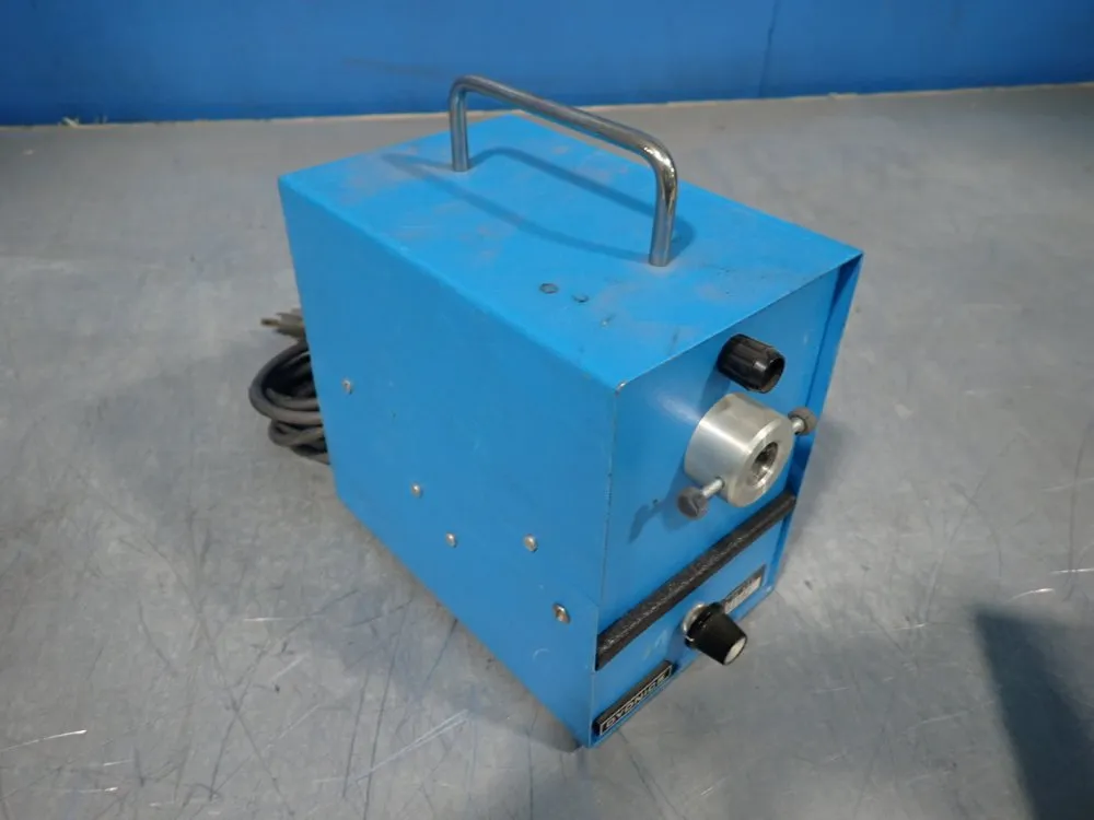 Dyonics Fiber Optic Light Source - 375a