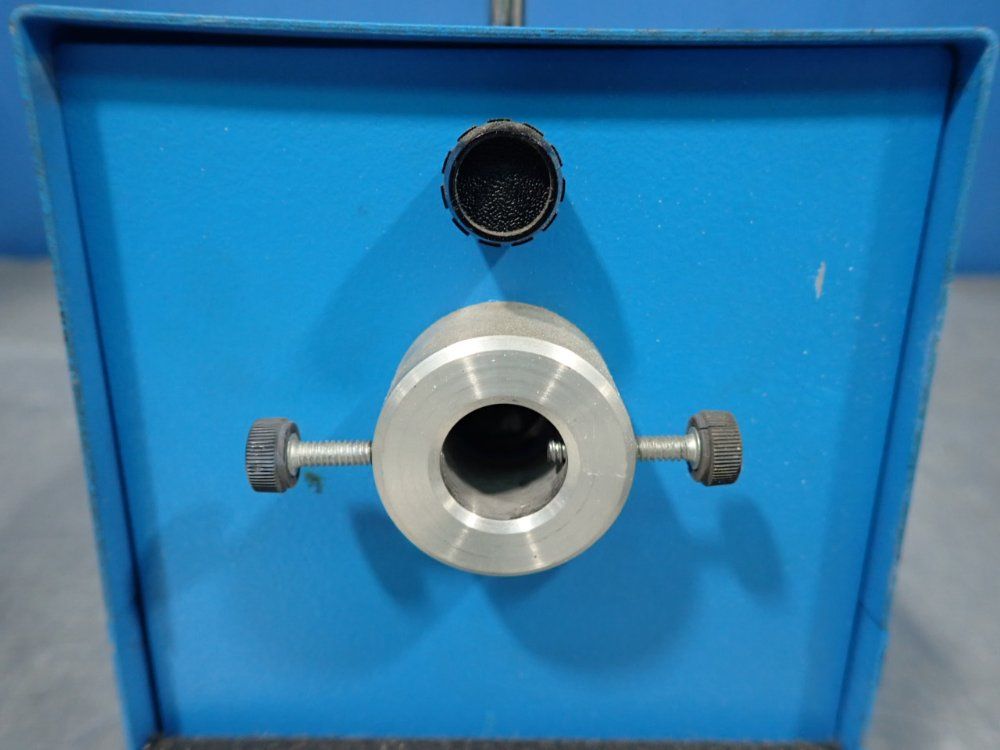 Dyonics Fiber Optic Light Source - 375a