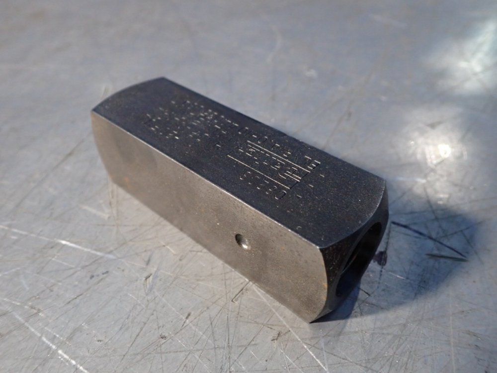 Parker Check Valve - C820s