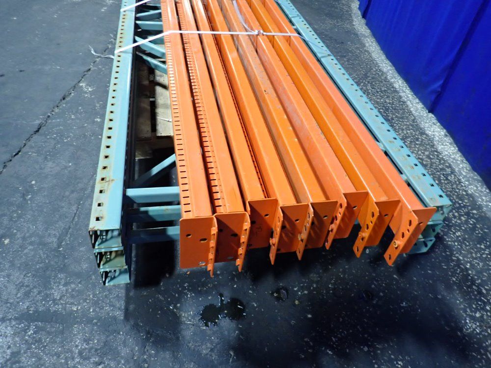 Pallet Racking - Teardrop