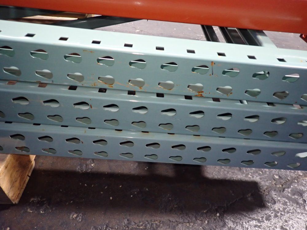 Pallet Racking - Teardrop