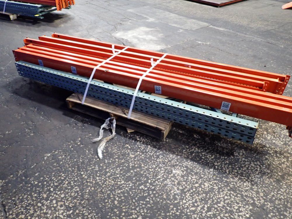 36" X 96" Pallet Racking Lot - Teardrop