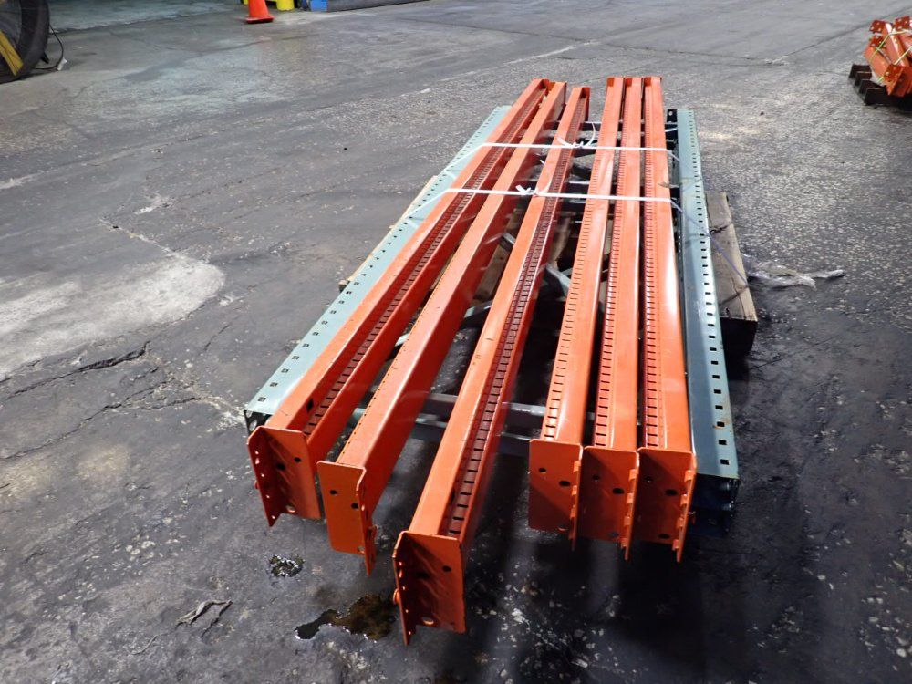 36" X 96" Pallet Racking Lot - Teardrop