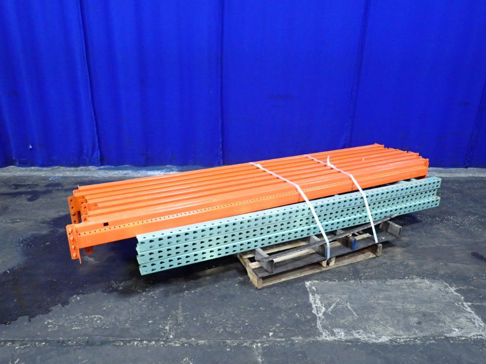 30" X 96" Pallet Racking Lot - Teardrop
