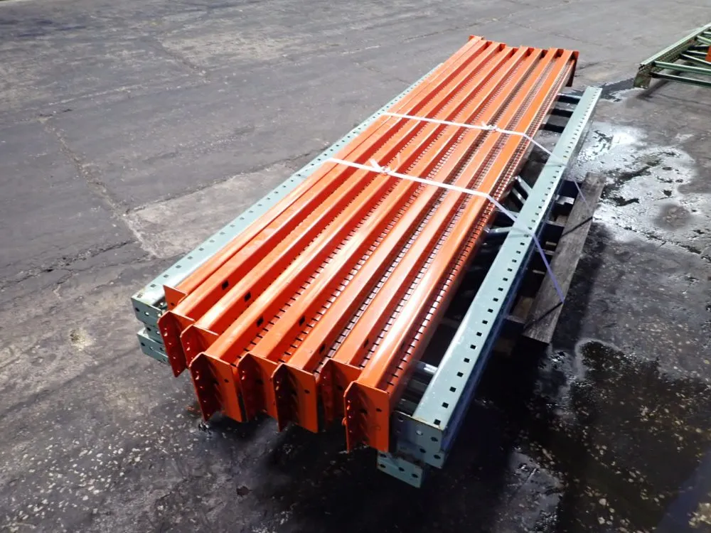 30" X 96" Pallet Racking Lot - Teardrop