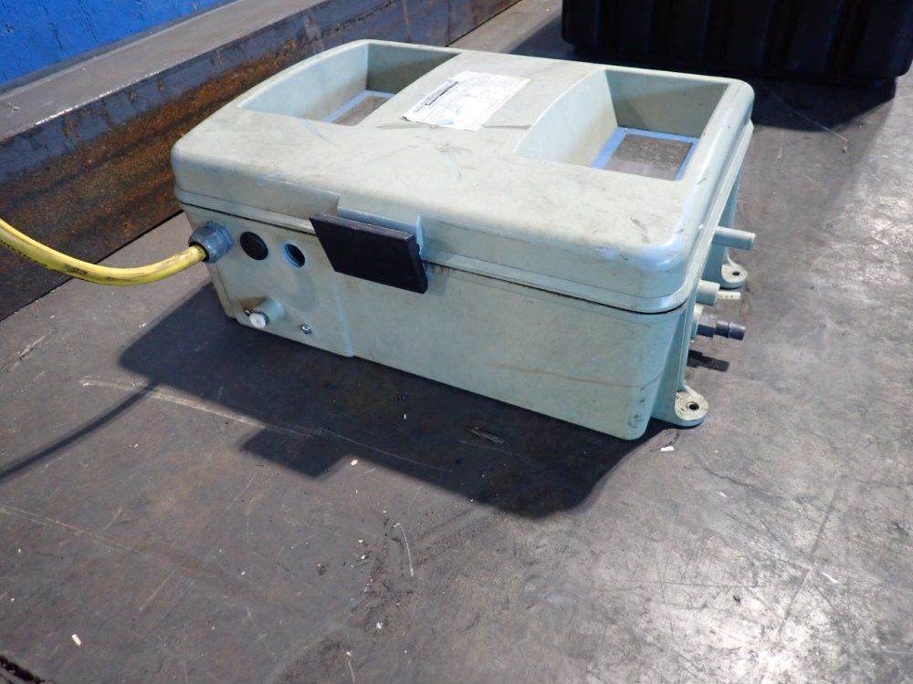 Hach Chlorine Analyzer - Cl17