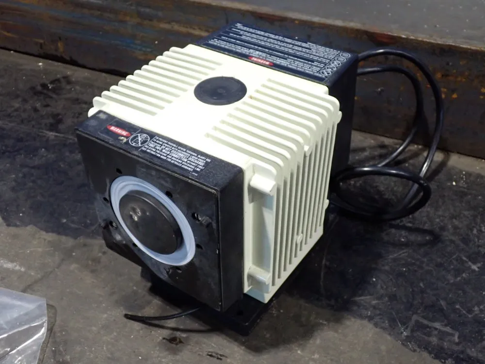 Wallace & Tiernan 50 Psi Chempulse Electronic Pump - 45-100/k1m