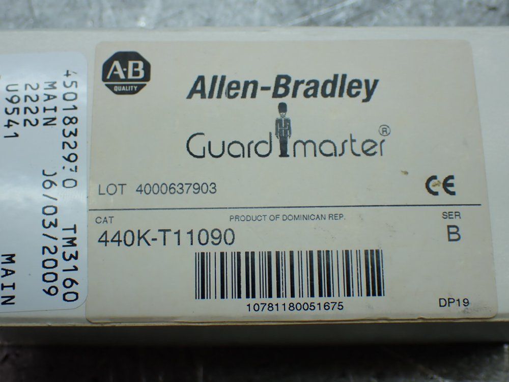 Allen-bradley Guardmaster Trojan 5 Safety Switch - 440k-t11090
