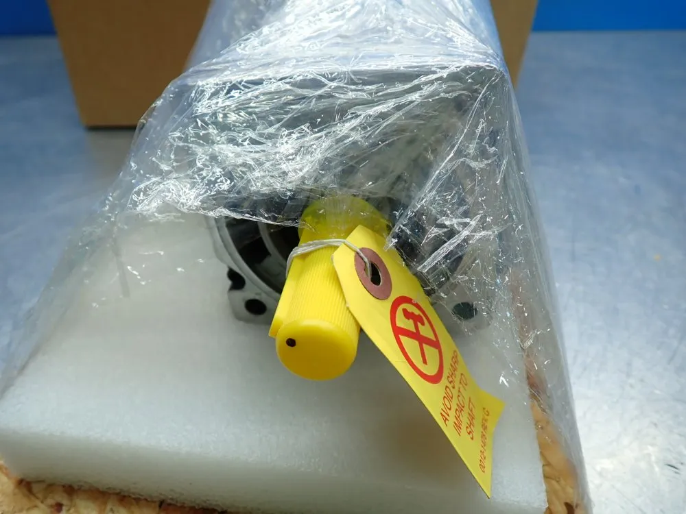 Allen Bradley Mp-series Ac Servo Motor - Mpl-b320p-hk72aa