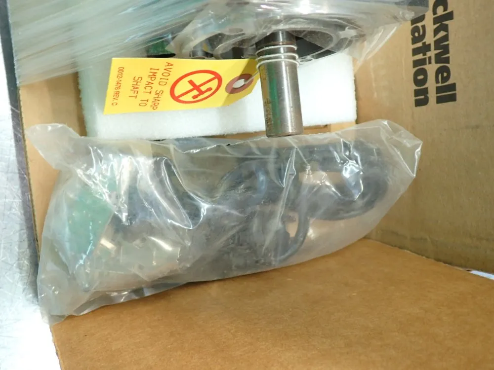 Allen Bradley Mp-series Kinetix Servo Motor - Mpl-b320p-hk24aa