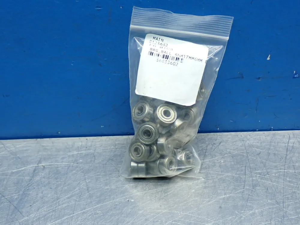 Unknown Roller Bearings, 44pcs - Alb14