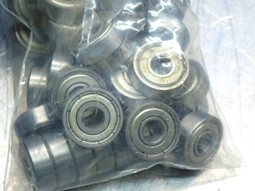 Unknown Roller Bearings, 44pcs - Alb14