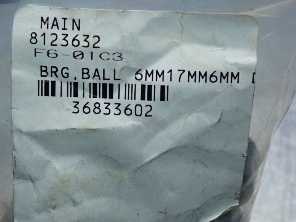 Unknown Roller Bearings, 44pcs - Alb14