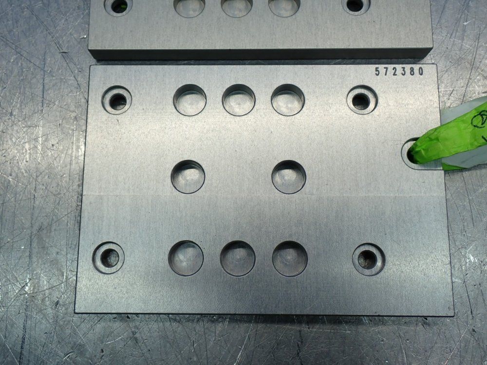Unknown Caster Base Unit, 2pcs - 572380