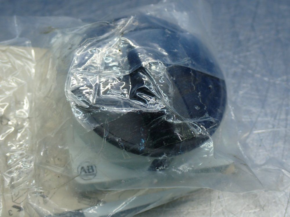 Allen Bradley 194l-series Control And Load Switch - 194l-he6g-175