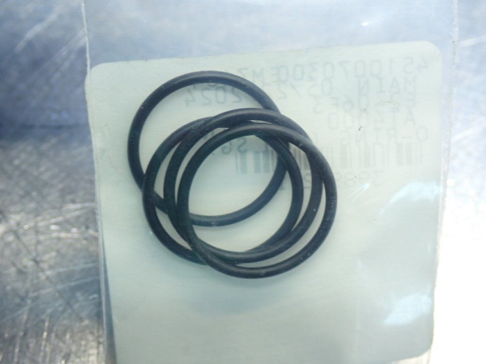 Unknown Assorted Gasket, Seal, O-ring Lot