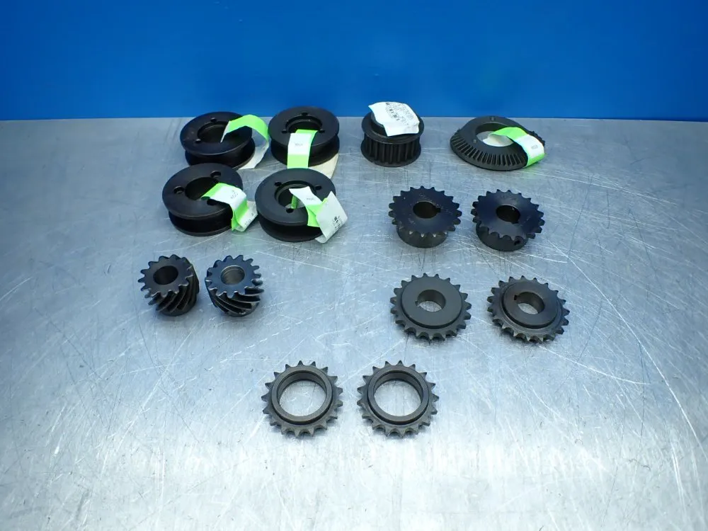Unknown 14pcs Assorted Gear/pully Lot - Unknown
