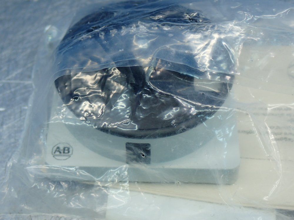 Allen Bradley Control & Load Switch - 194l-he6g-175