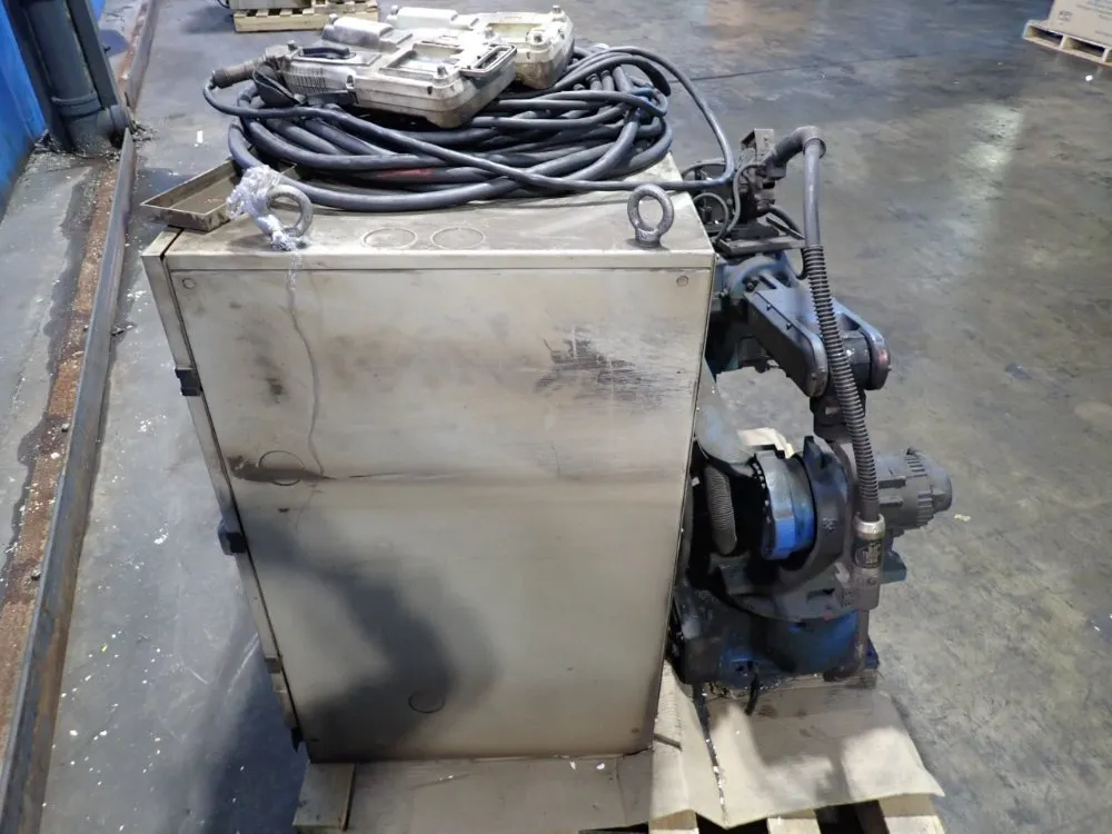Yaskawa Motoman Robot - Mh6