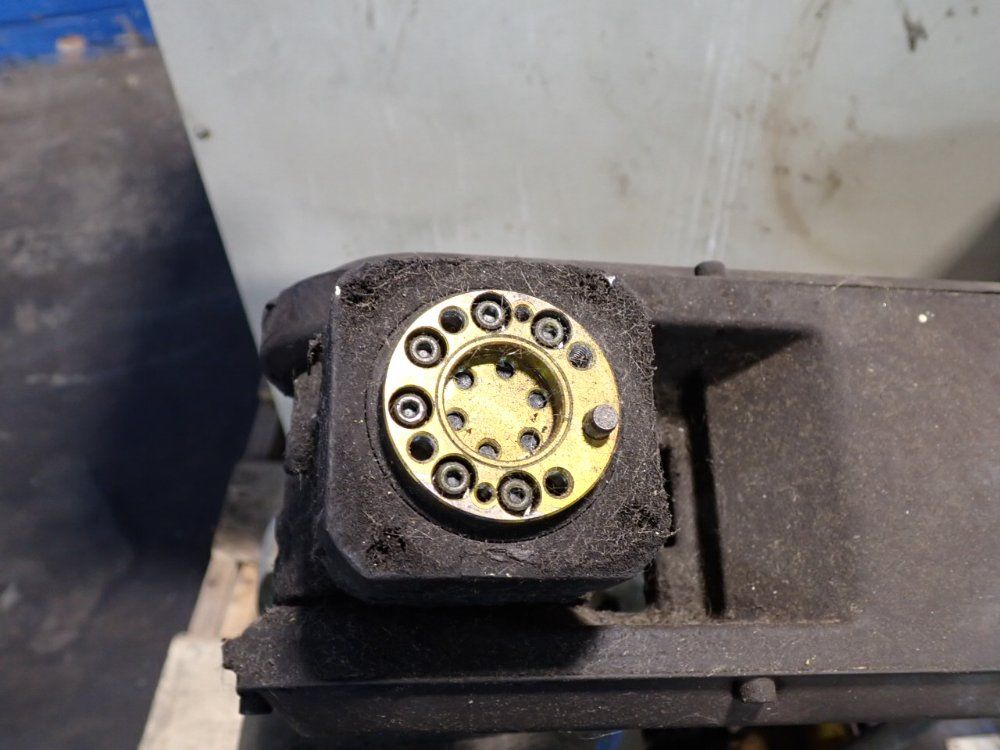 Yaskawa Electric Robot - Mh6