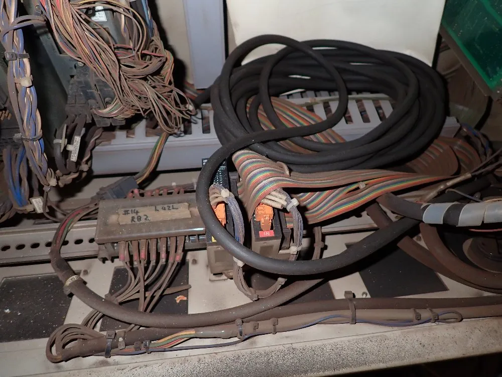 Yaskawa Electric Robot - Mh6