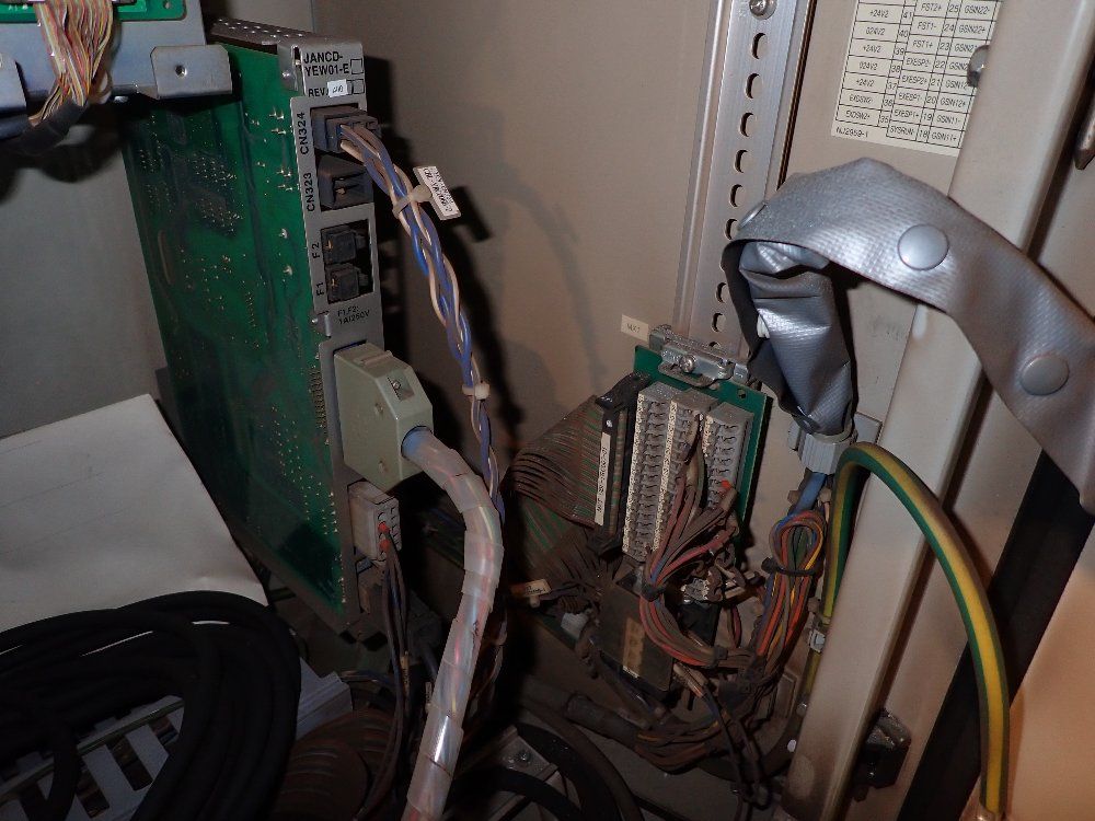 Yaskawa Electric Robot - Mh6