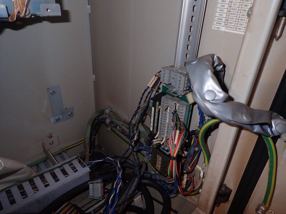 Yaskawa Electric Robot - Mh6