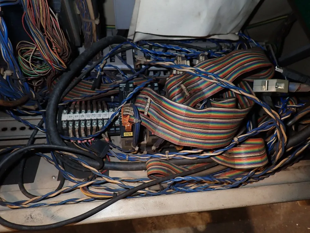 Yaskawa Electric Robot - Mh6