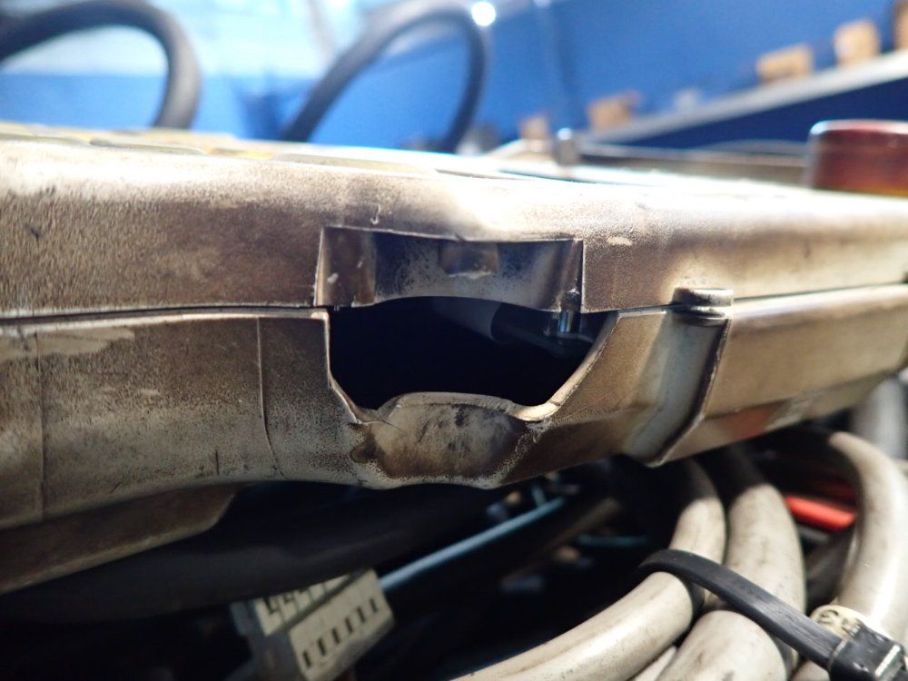 Yaskawa Electric Robot - Mh6