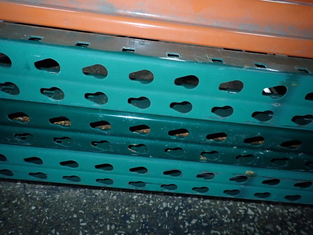 Pallet Racking - Teardrop