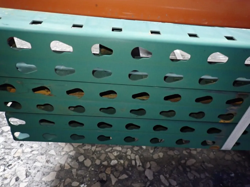 Pallet Racking - Teardrop